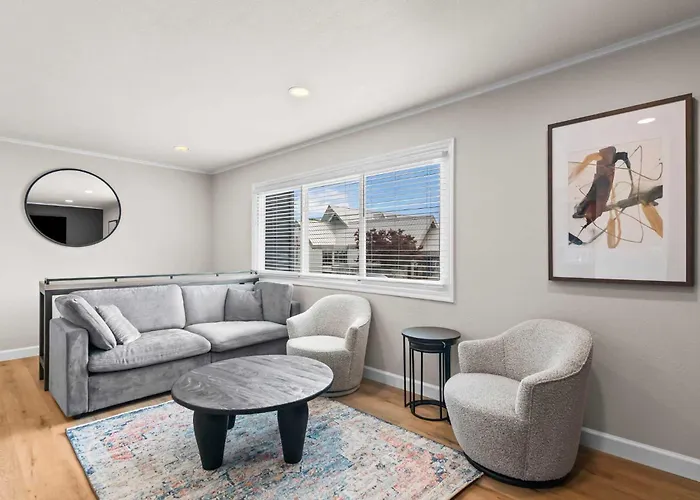 Newly Renovated Unit In Spfld #304 Springfield