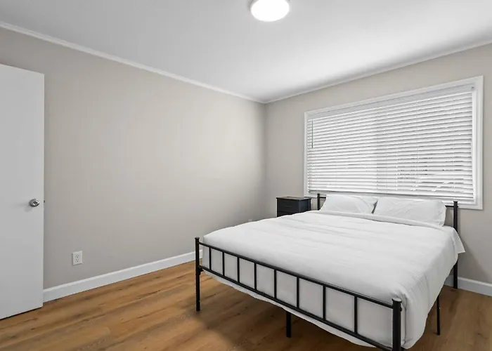 Newly Renovated Unit In Spfld #304